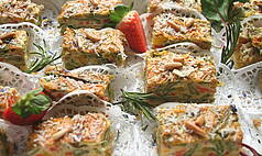 zu Wasser/Maritim/mobile Locations: Sailing and More - Seeluft macht hungrig! Unser Cateringpartner bietet Genuss auf höchstem Niveau.