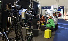 SWOOFLE Mietmöbel - Flat Cube von SWOOFLE auf TV Set