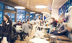 Winterberg: Veltins Eisarena - Unsere Lounge - die perfekte Lounge für Sie!

Foto: Ralf Litera