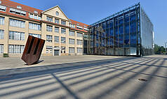 Karlsruhe: ZKM  - Zentrum für Kunst und Medien - ZKM Aussenansicht 3