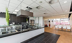 Regensburg: Jahnstadion Regensburg - Barbereich im Businessclub II