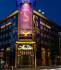 Hamburg: STAGE THEATER NEUE FLORA - Stage Theater Neue Flora Haupteingang ALADDIN Banner