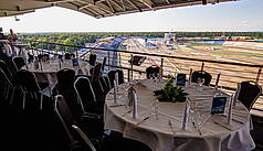 Hockenheim: Hockenheimring Baden-Württemberg - Barbecue mit Blick über die Rennstrecke