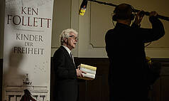 Berlin: Meistersaal am Potsdamer Platz - Ken Follett im Meistersaal ( Buchvorstellung)