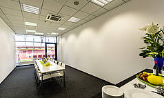 Regensburg: Jahnstadion Regensburg - Loge 2