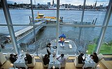 Hamburg: STAGE THEATER IM HAFEN HAMBURG - Aussicht auf die Elbe