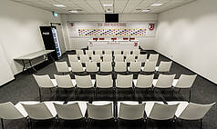 Regensburg: Jahnstadion Regensburg - Pressekonferenzraum