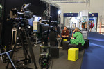 Flat Cube von SWOOFLE auf TV Set