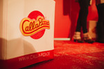 Flat Cube von SWOOFLE  mit Call a Pizza Bestickung